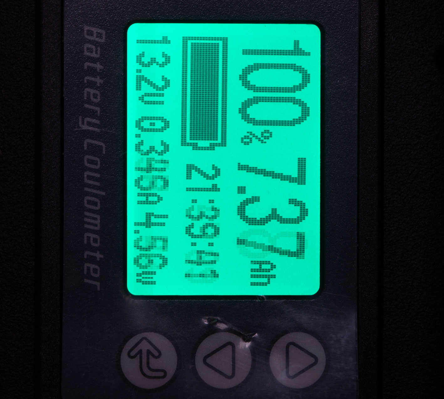 Battery monitor digital screen